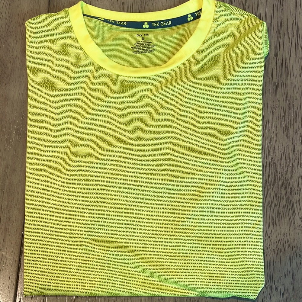 Men’s Tek Gear Short Sleeve Shirt - Yellow